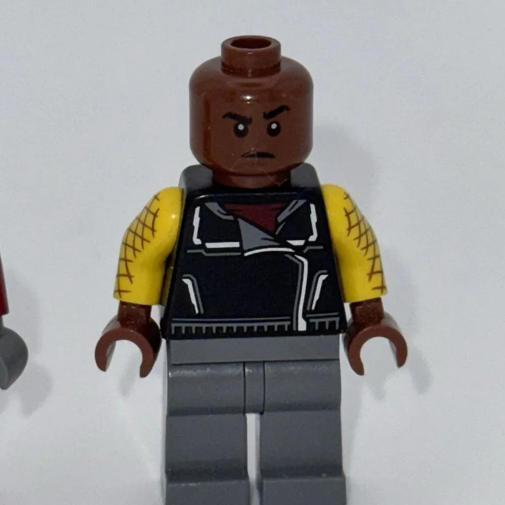 LEGO Marvel Minifigures Shocker sh404 & Iron Man Mk47 sh405 76083 Incomplete
